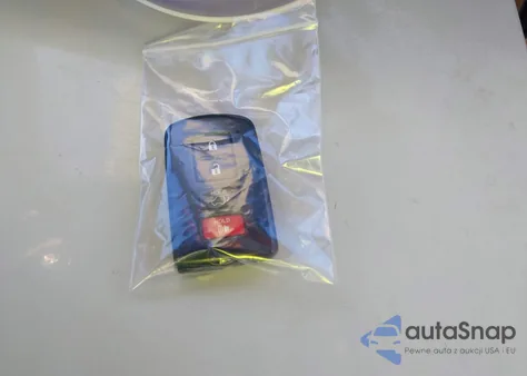 2017 Toyota Rav4 Limited z USA, uszkodzony, nr VIN 2T3YFREV8HW347318